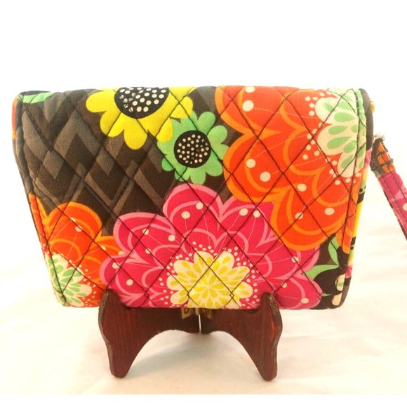 VERA BRADLEY Ziggy Zinnia Retired Your Turn Smartphone Wristlet w/Turn Lock - Picture 2 of 8